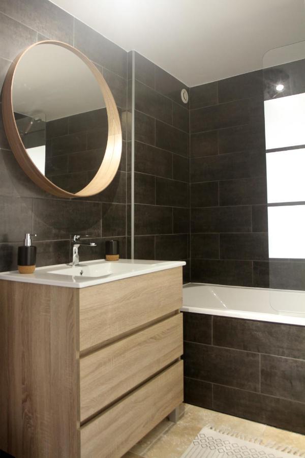 A La Tete De Cheval Apartment Epernay Exterior photo